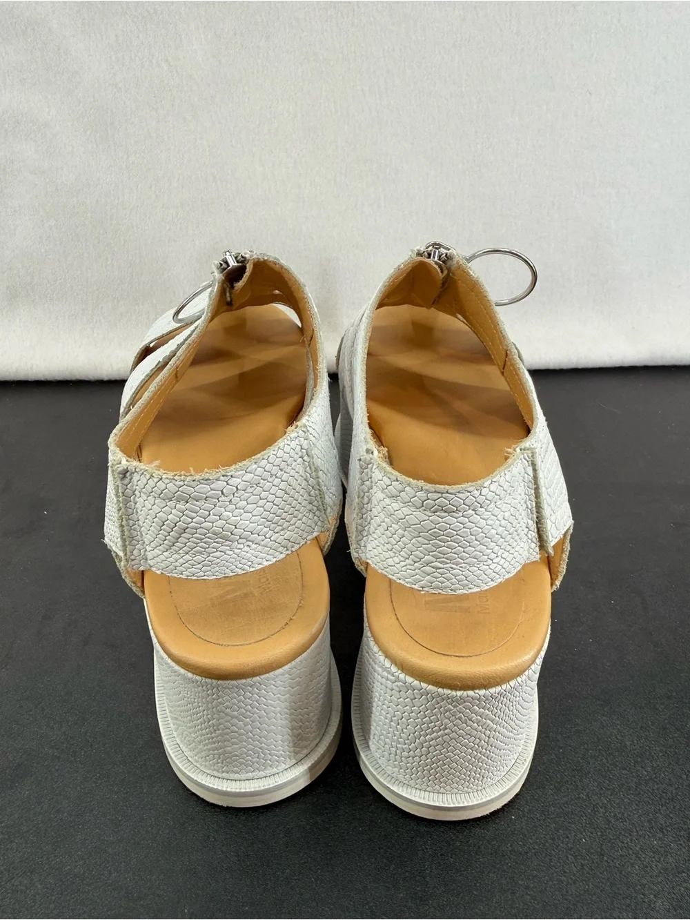 MM6 Maison Martin Margiela strappy leather